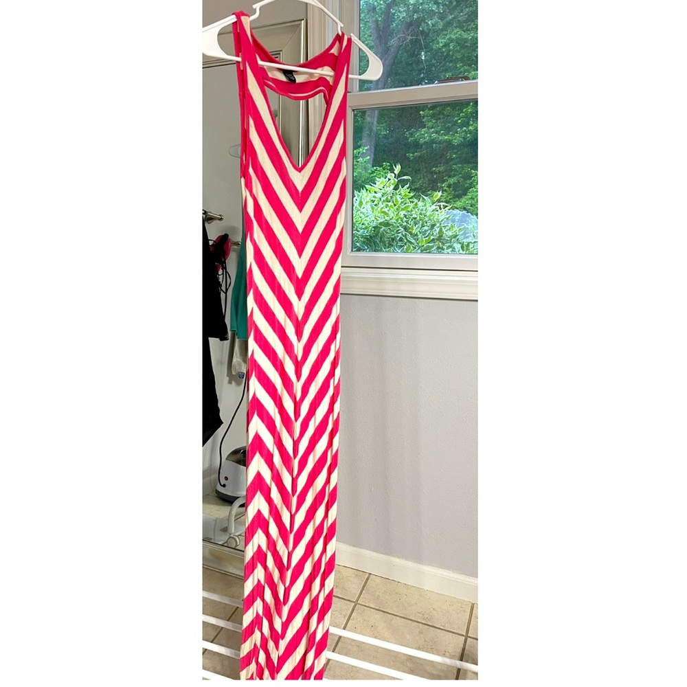 Maxi pink and white